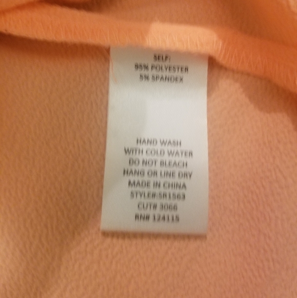 apricot peach Top/ shirt - Picture 5 of 5